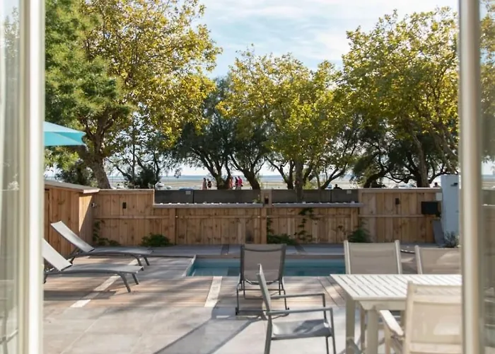 Claire A - Sea View With Heated Poo Βίλα