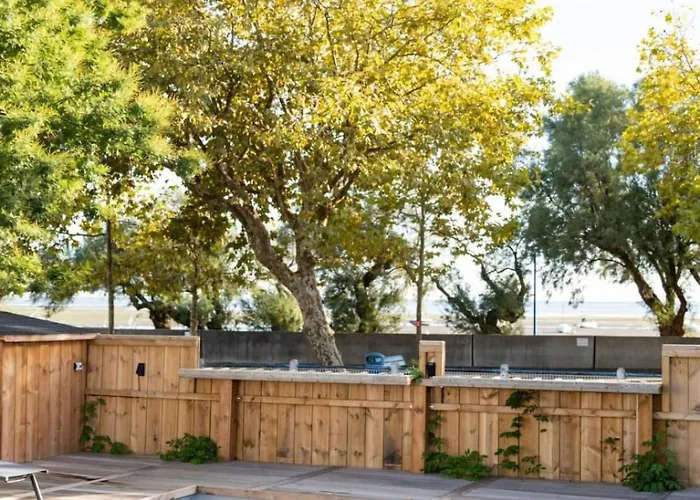 Claire A - Sea View With Heated Poo * Andernos-les-Bains