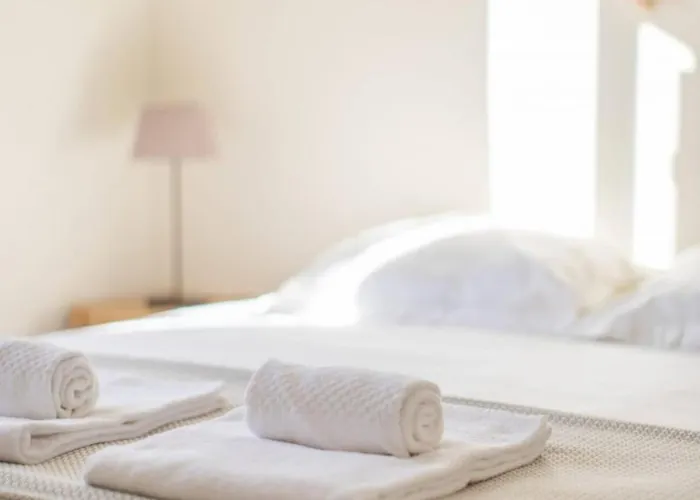 Claire A - Sea View With Heated Poo *